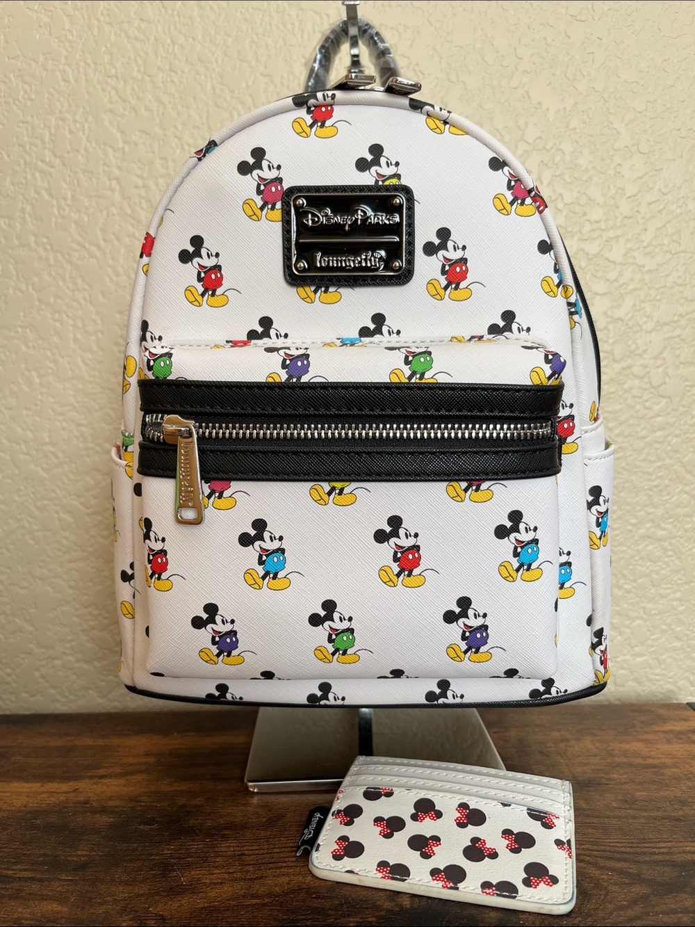 🆕 Loungefly X Disney Parks Mickey Mouse backpack with Minnie cardholder